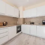 Apartment By Linas Warna
