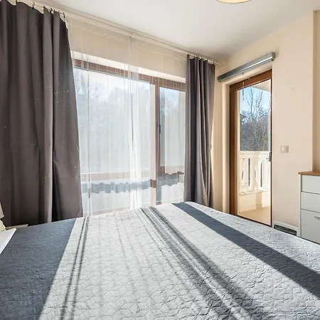 Varna Beach Apartment *